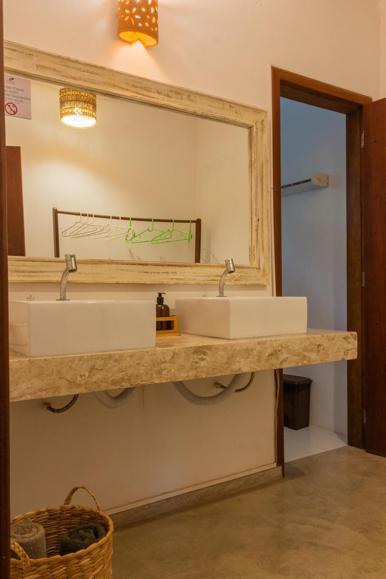 Pariri Apartment